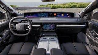 2025 Lincoln Lincoln Navigator Internal Image 2